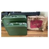 AMELIA EARHART LUGGAGE, MATCHING SET, GREEN