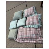ASSORTED DECORATIVE THROW PILLOWS, PLAID AND