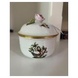 HEREND HUNGARY PORCELAIN COVERED JAR, BASKETWEAVE