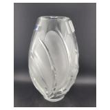 LALIQUE CRYSTAL 8" VASE W/FROSTED LEAVES