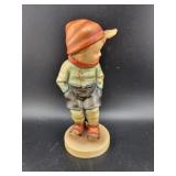 HUMMEL FIGURINE "MARCH WINDS" - 6"