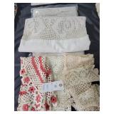 ASSORTED LACE/TATTED LINENS