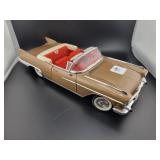 1/18 SCALE 1958 CADILLAC EDORADO CONVERTIBLE -
