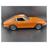 MAISTO 1/18 SCALE 1971 DATSUN 240Z - HOOD, HATCH A