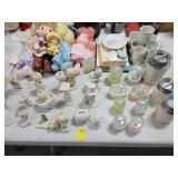 COLLECTION OF PRECIOUS MOMENTS: FIRGURINES, DOLLS,