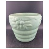 CERAMIC EMBOSSED FLOWER POT - 6" DIAMETER