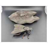 CAST IRON TRAY WITH LOCUS AND CAST IRON FLY