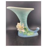ROSEVILLE WATER LILY CORNUCOPIA VASE - 7"