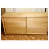 OUBLE DRESSER