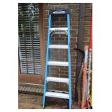 WERNER 6 FT FIBERGLASS STEP LADDER