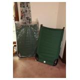 PAIL LIKE NEW FOLDING COTS