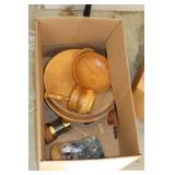 CHEESE SERVER & WOODEN BOWLS