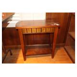 ACCENT TABLE