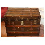 FLAT TOP TRUNK & LINENS