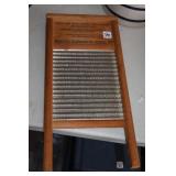 SMALL WASHBOARD