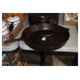 UNMARKED 14" CAST IRON SKILLET