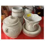 5 PICE CERAMIC COOKIE JAR, PLANTERS, ETC.