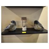 2 WOODEN LIKE BIRD DECOR AND SMALL WISHING WELL
