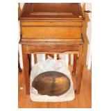REGINA MUSIC BOX OAK DELUXE CABINET W/ 6 REGINA