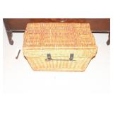 WICKER TRUNK 17x29x17