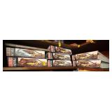COLLECTION OF WILDLIFE FACT CARDS & BOOKS