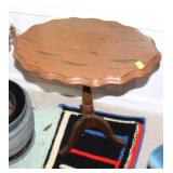 TILT TOP TABLE 33in TALL