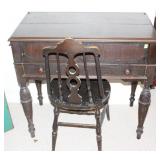 MAHOGANY SPIN IT DESK & CHAIR 36x36X18