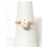 14K GOLD AND WHITE STONE RING - SIZE: 6 -