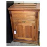 OAK NEW PERFECTION ICE BOX MADE BY