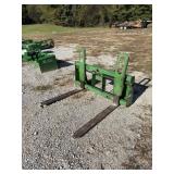 John Deere Pallet Forks [Pin Style]