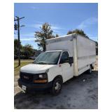 2010 GMC BOX TRUCK 206783 RUNS AND DRIVES 1GD6G4BG
