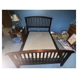 QUEEN SIZE BED "IN MOTION BED BY SOUTHERLAND"