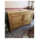 PRIMITIVE 2 DOOR LIFT TOP BLANKET CHEST