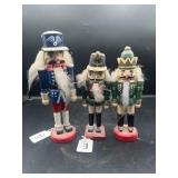 3 NUTCRACKERS - SOLDIER
