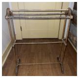 OAK LINEN RACK