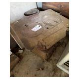 POT BELLY STOVE W/ NO LEGS