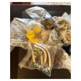 ASSORTMENT OF JEWELRY & JEWELRY SETS