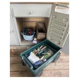 COLLECTION OF HAND TOOLS & GARDEN TOOLS