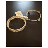 2 STRETCHABLE BRACELETS
