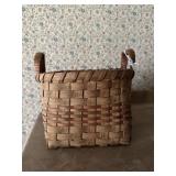 8" SPLIT OAK 2 HANDLED BASKET
