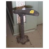 CAST IRON SHOE LAST