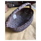 HAND MADE 15" SPLIT OAK BASKET W/ HANDLE