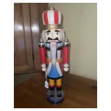 20" KING NUTCRACKER