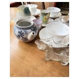 7 CUP & SAUCER SETS, TEAPOT, CREAMERS, ETC.