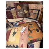 8 "COUNTRY" THROW PILLOWS