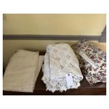1 QUEEN SIZE LACE COVERLET, 1 TABLE CLOTH