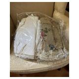 SELECTION OF HAND & MACHINE MADE LINENS