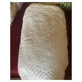 CHENILLE BEDSPREAD (QUEEN SIZE)