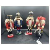 4 NUTCRACKERS