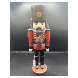 15" SOLDIER NUTCRACKER